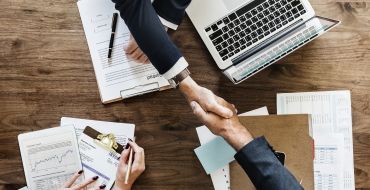 Recrutement : estimez le coût à l'embauche d'un salarié en CDI, en CDD ou en apprentissage !